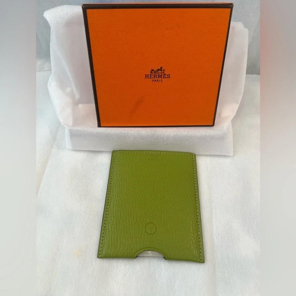 Hermes Flashlight - Picture 2 of 4